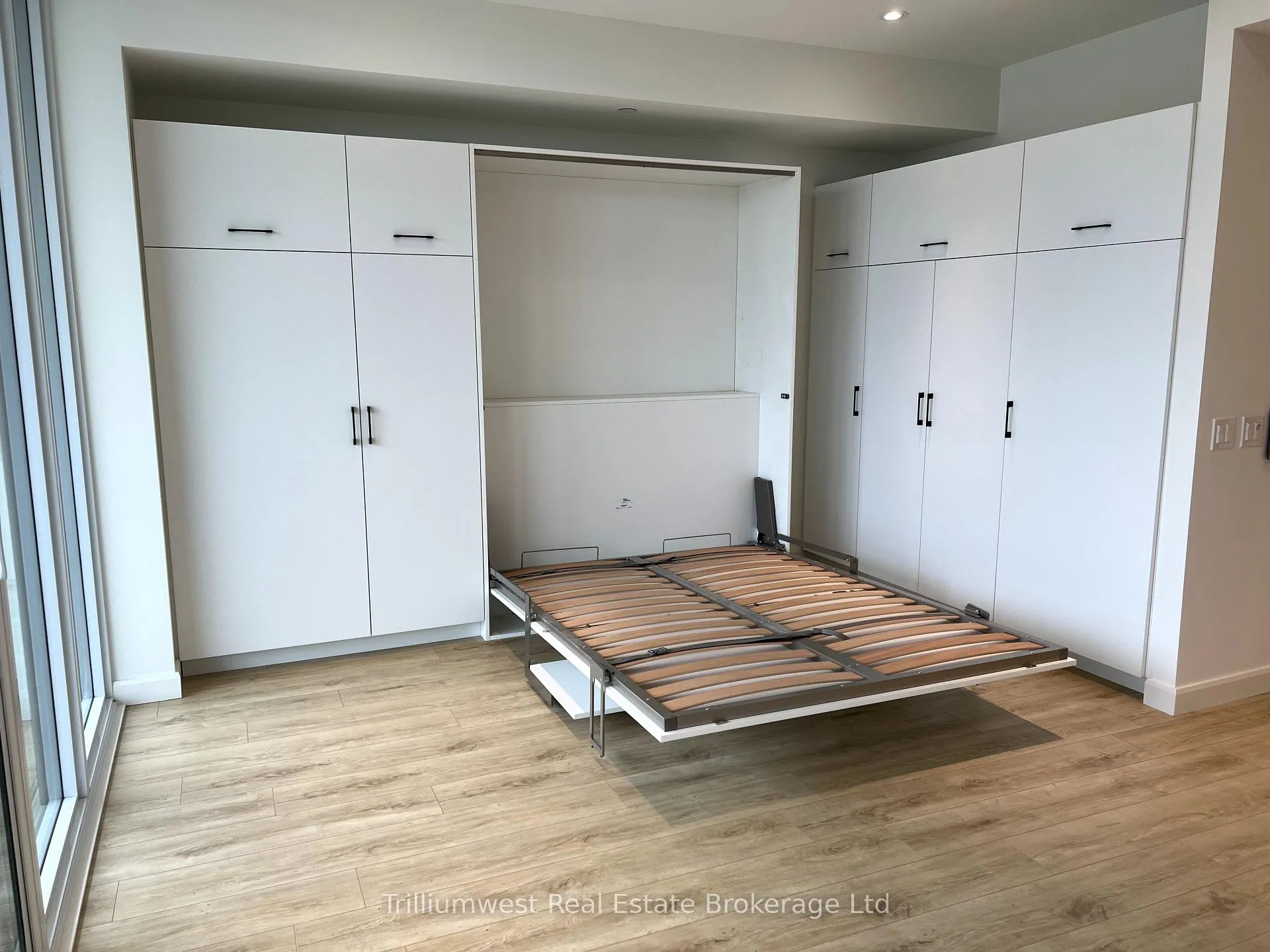 Photo 10 of Unit 410, 741 King Street W, Kitchener — HOMEH