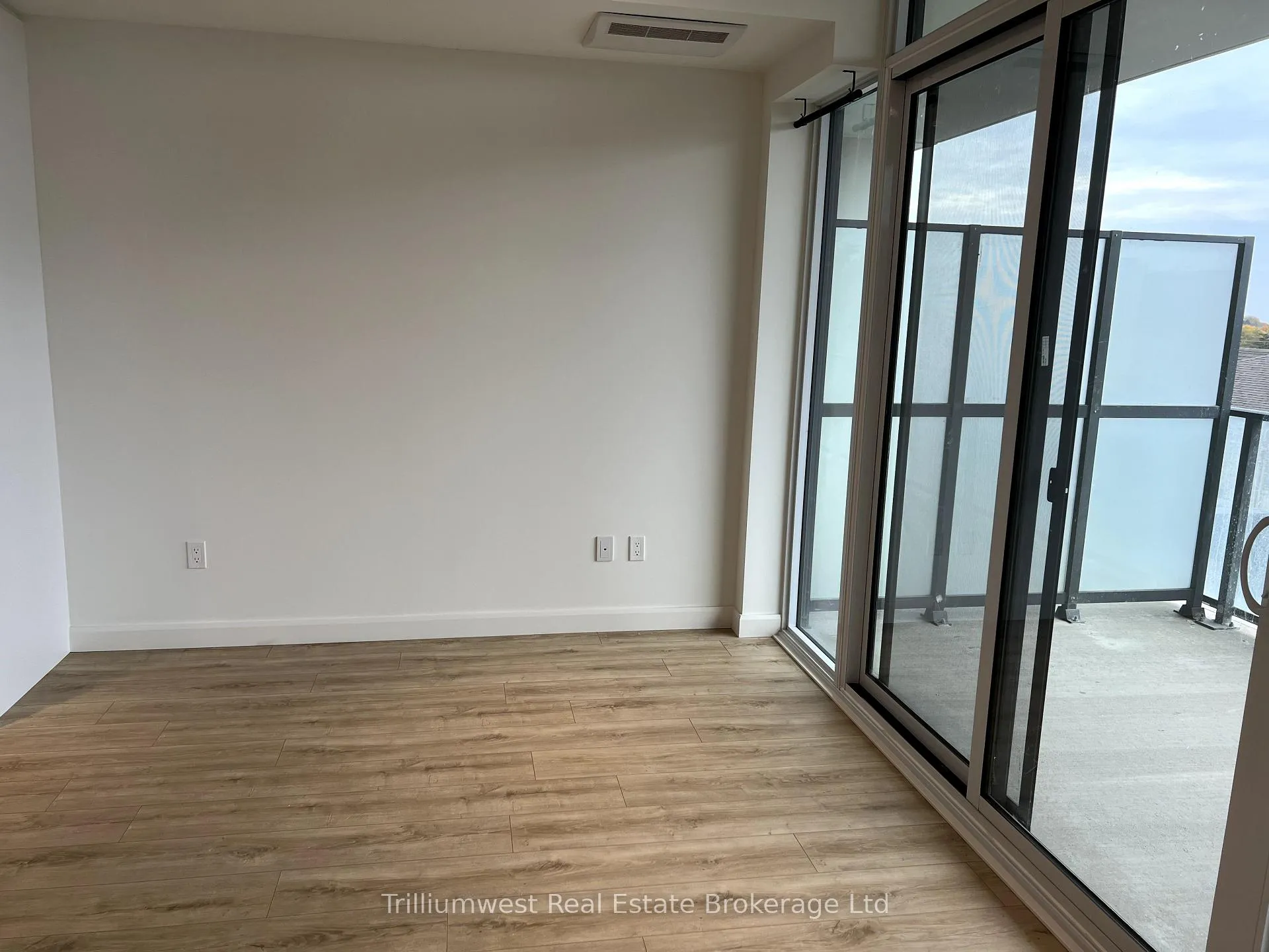 Photo 11 of Unit 410, 741 King Street W, Kitchener — HOMEH