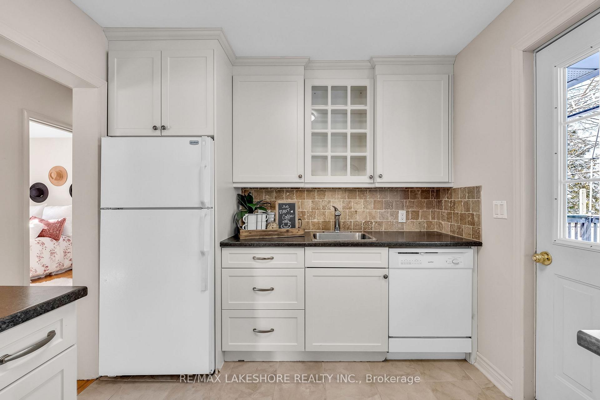Photo 10 of 8 Hawthorne Avenue, Cobourg — HOMEH