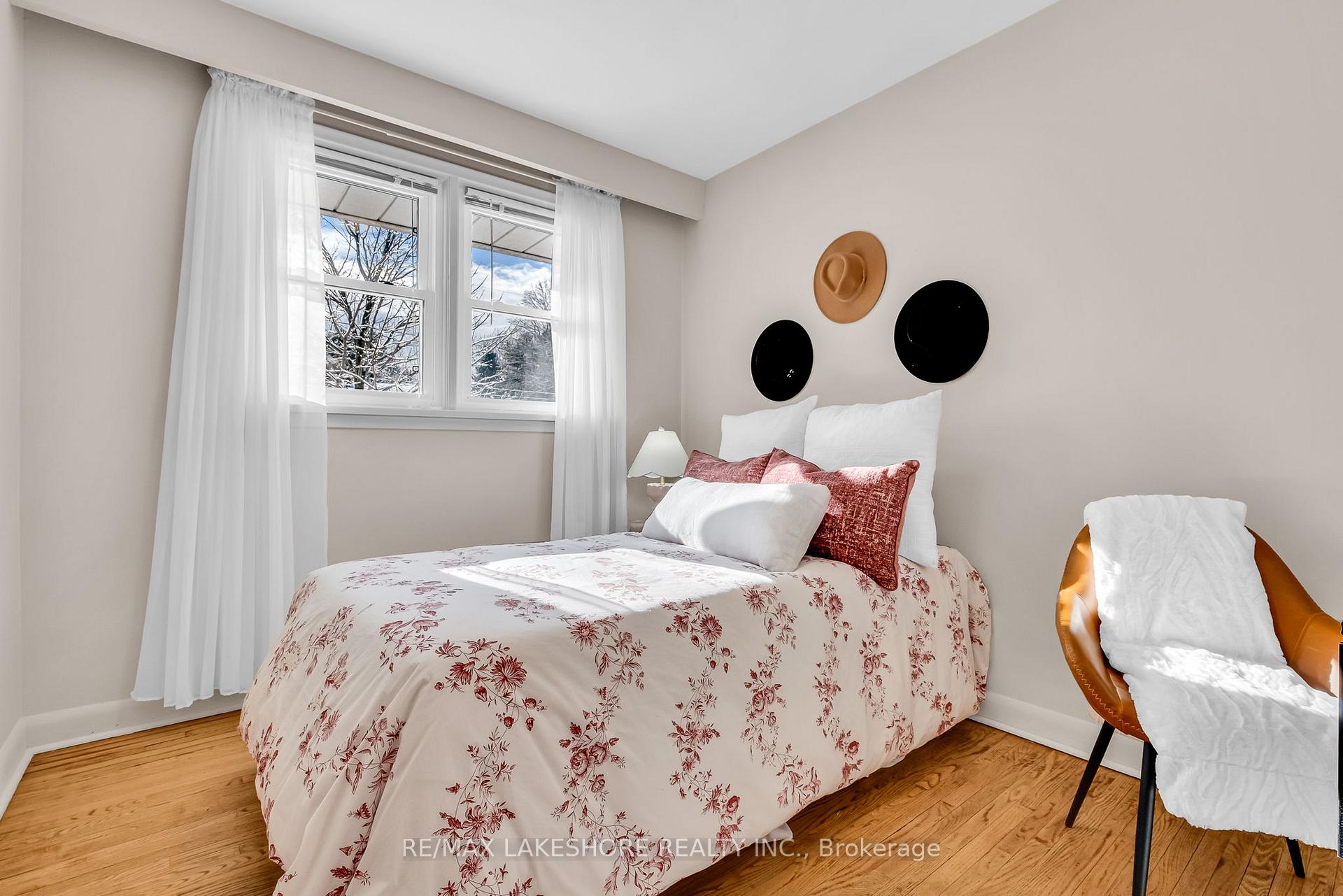 Photo 16 of 8 Hawthorne Avenue, Cobourg — HOMEH