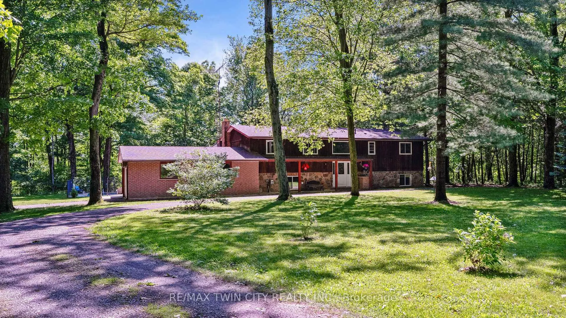 Photo 3 of 12 Campbell Farm Road, Brant, Brantford Twp — HOMEH