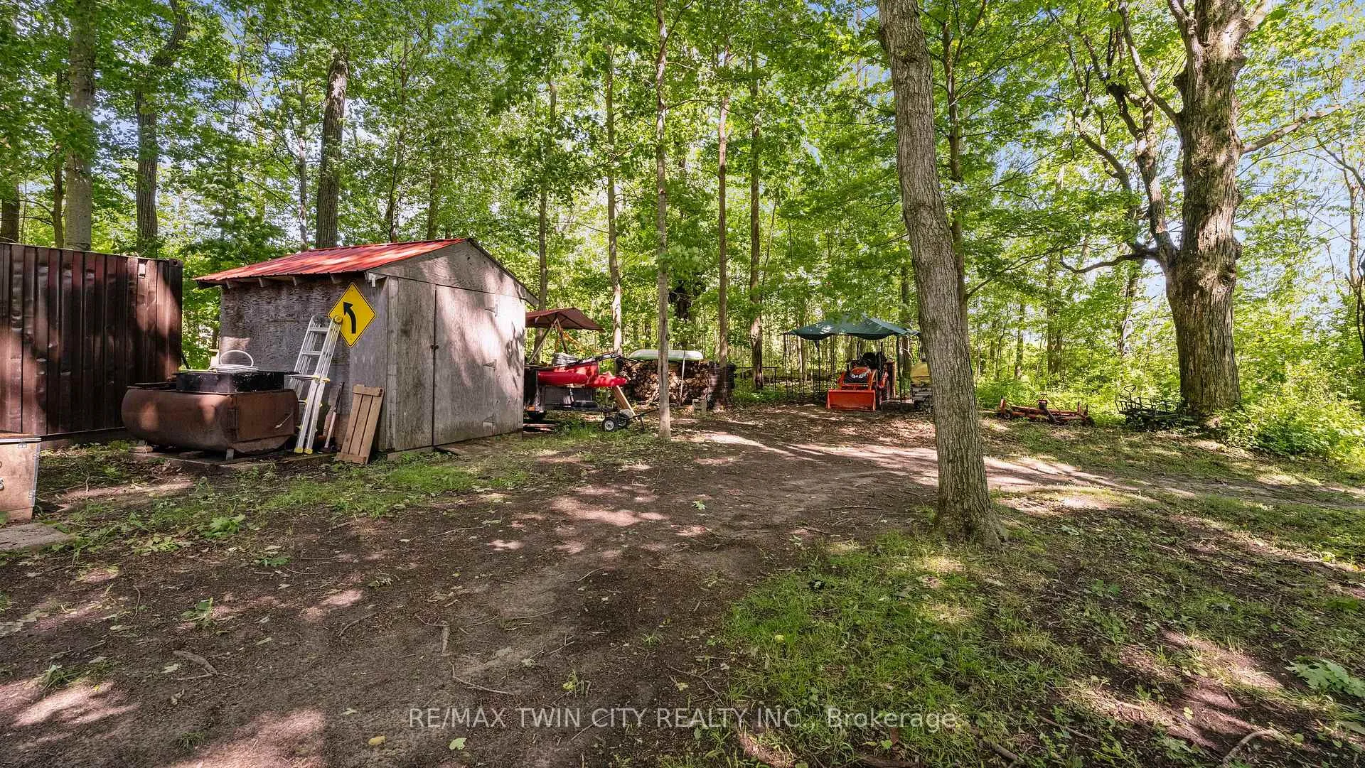 Photo 37 of 12 Campbell Farm Road, Brant, Brantford Twp — HOMEH