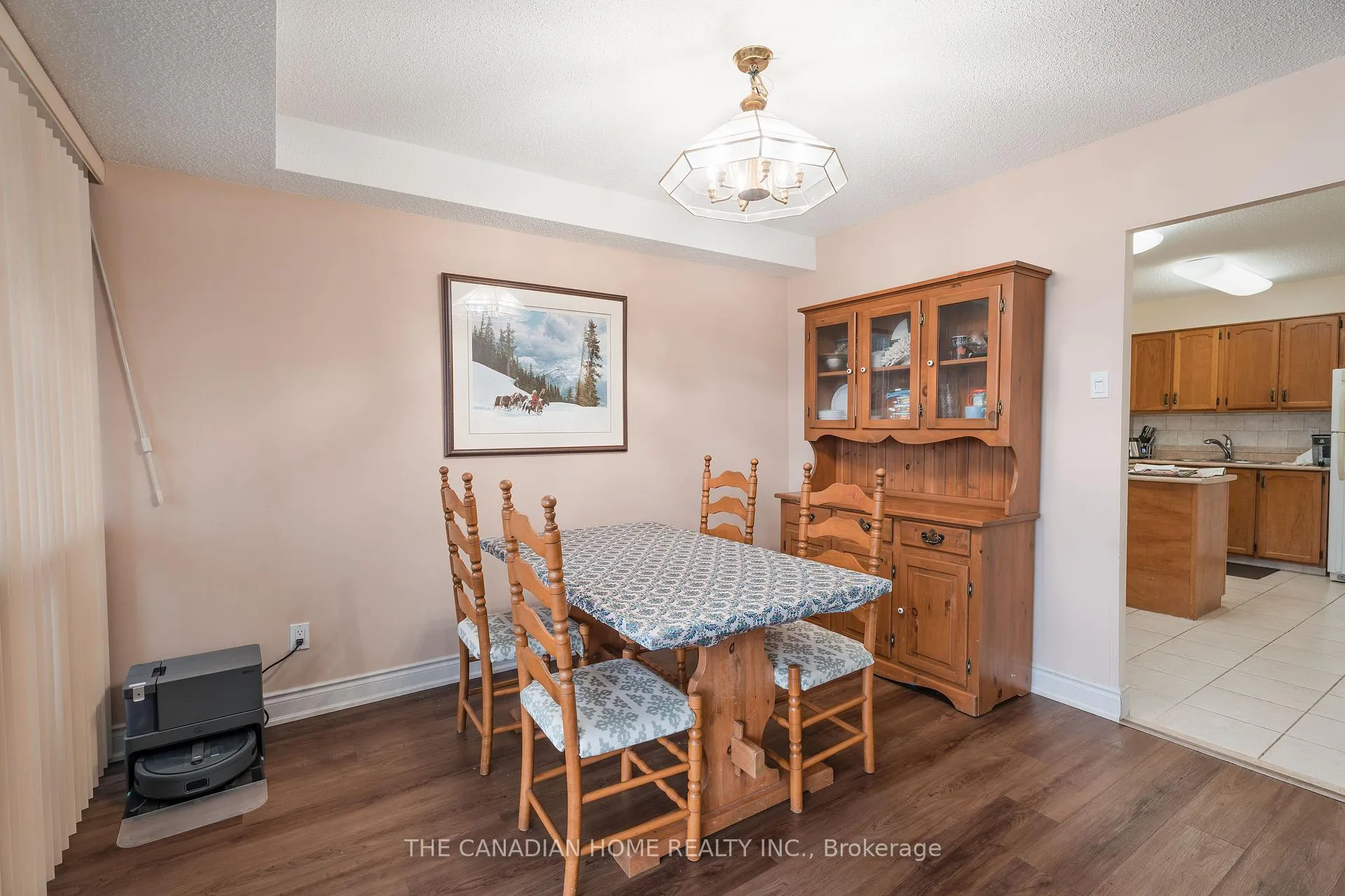Photo 7 of Unit 1711, 8111 Yonge Street, Markham, Thornhill — HOMEH