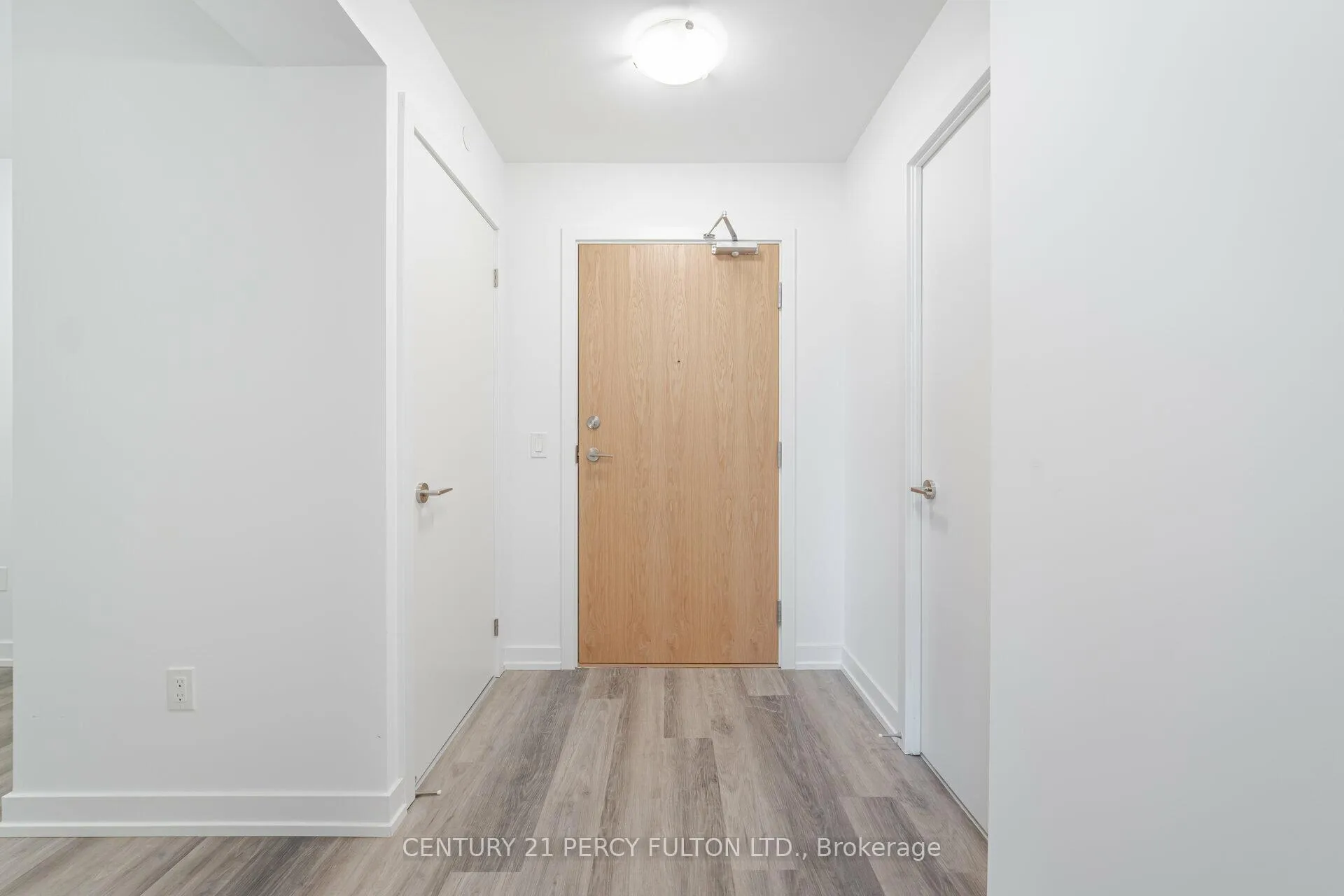 Photo 3 of Unit 313, 1435 Celebration Drive, Pickering, Bay Ridges — HOMEH