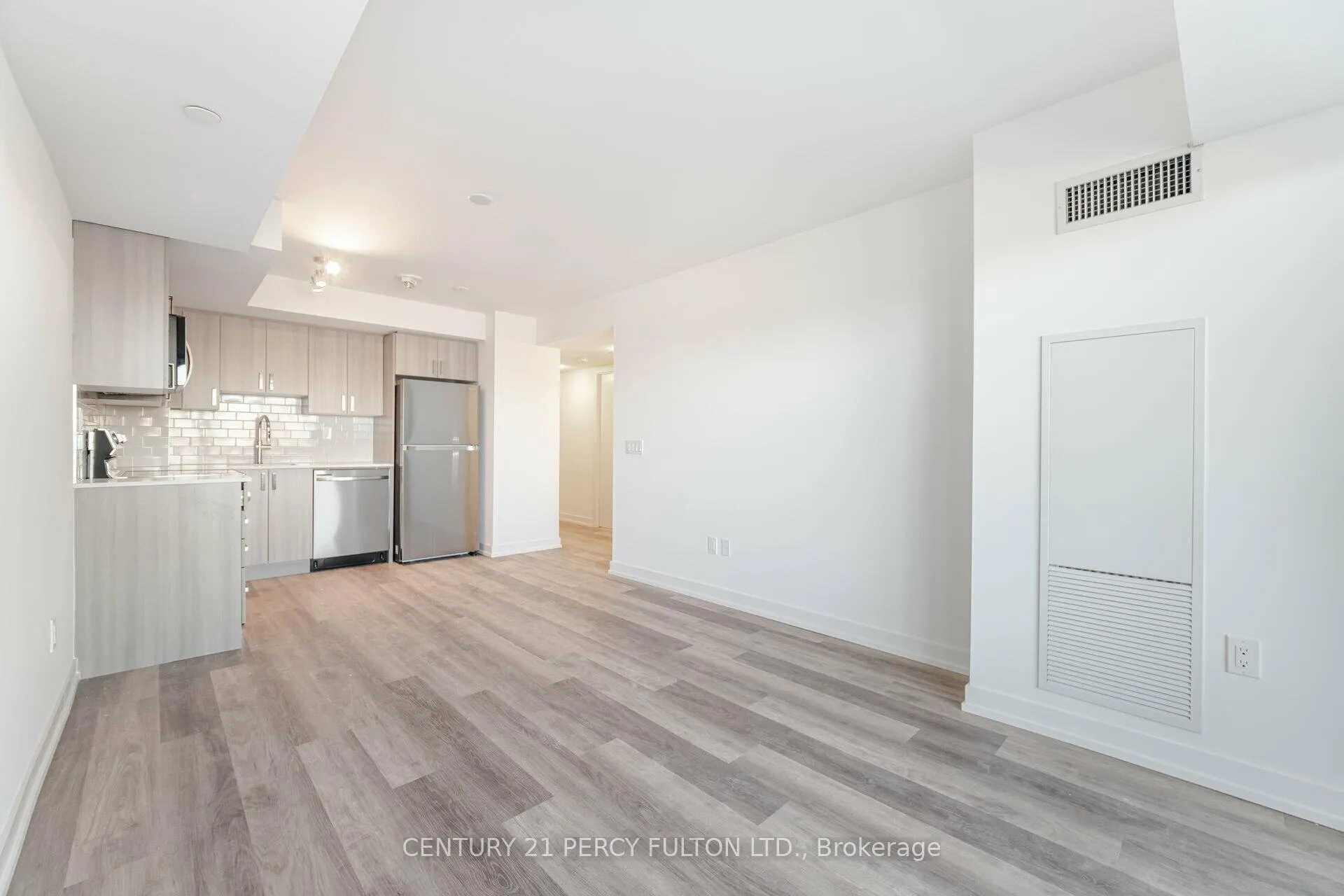 Photo 11 of Unit 313, 1435 Celebration Drive, Pickering, Bay Ridges — HOMEH