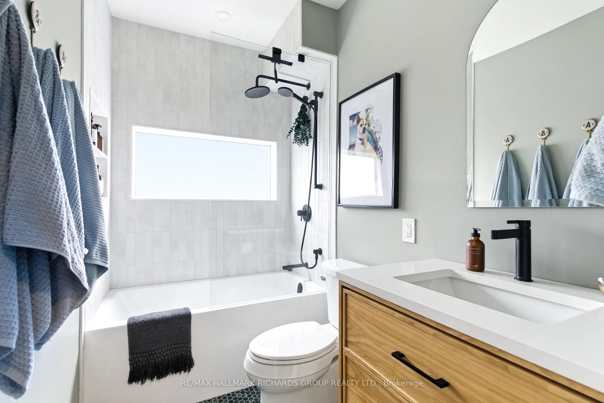 Photo 14 of 45 Devon Road, Toronto, East End-Danforth — HOMEH