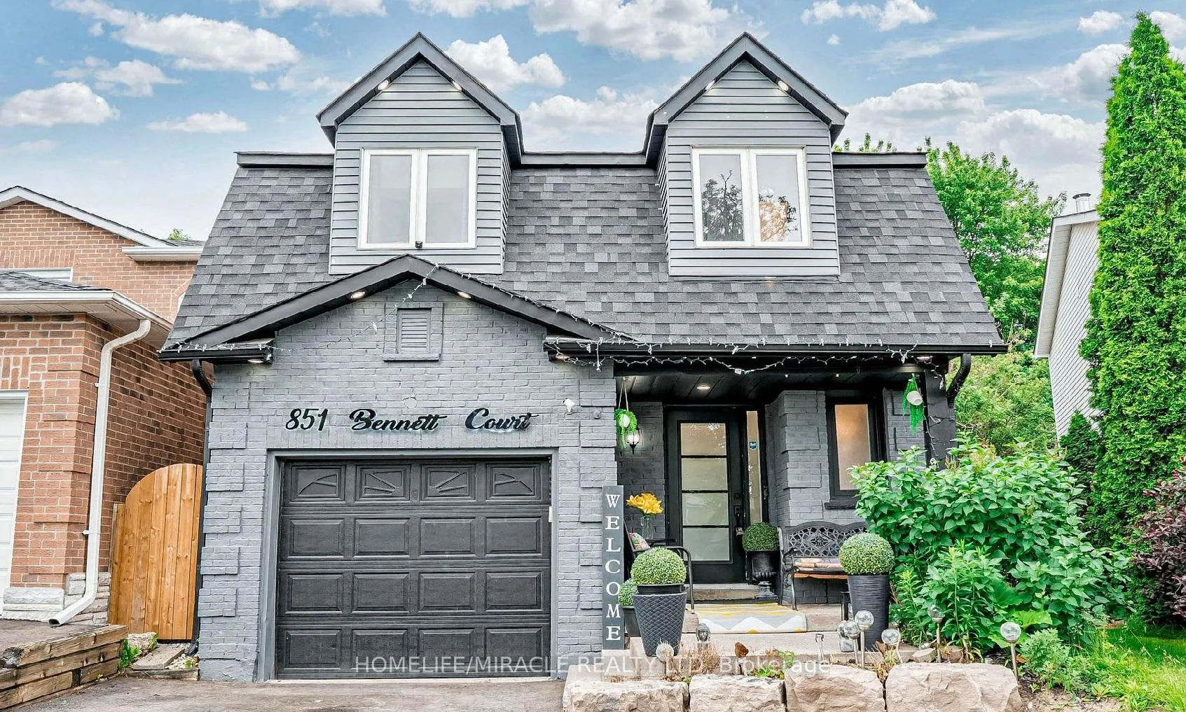 Front of 851 Bennett Court