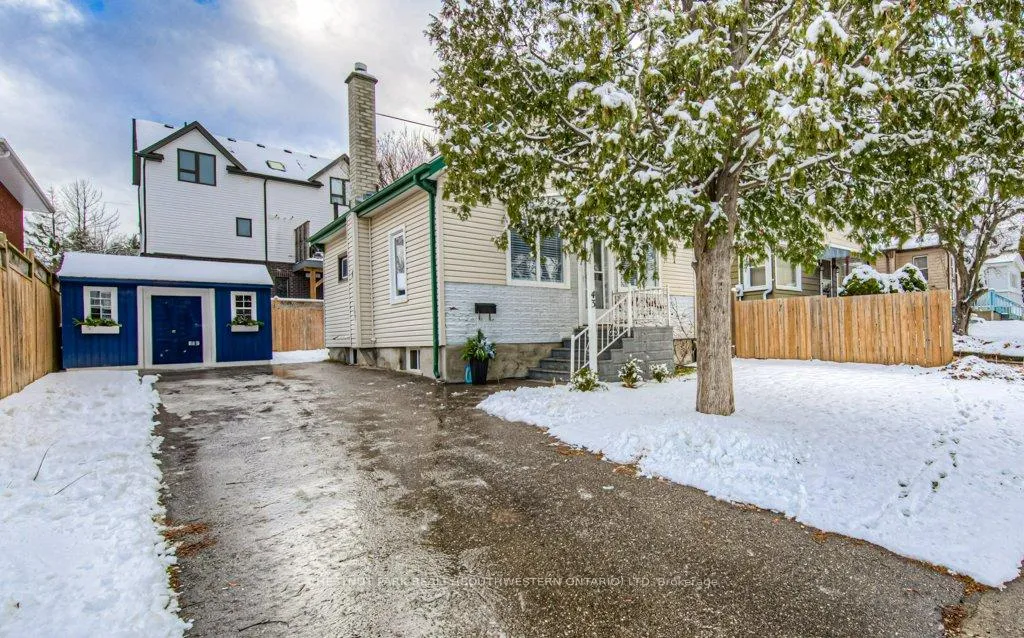 Photo 2 of 43 Barclay Avenue, Kitchener — HOMEH