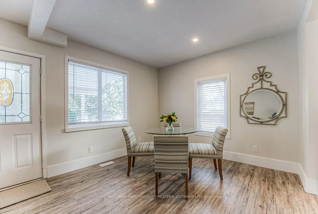 Photo 5 of 43 Barclay Avenue, Kitchener — HOMEH