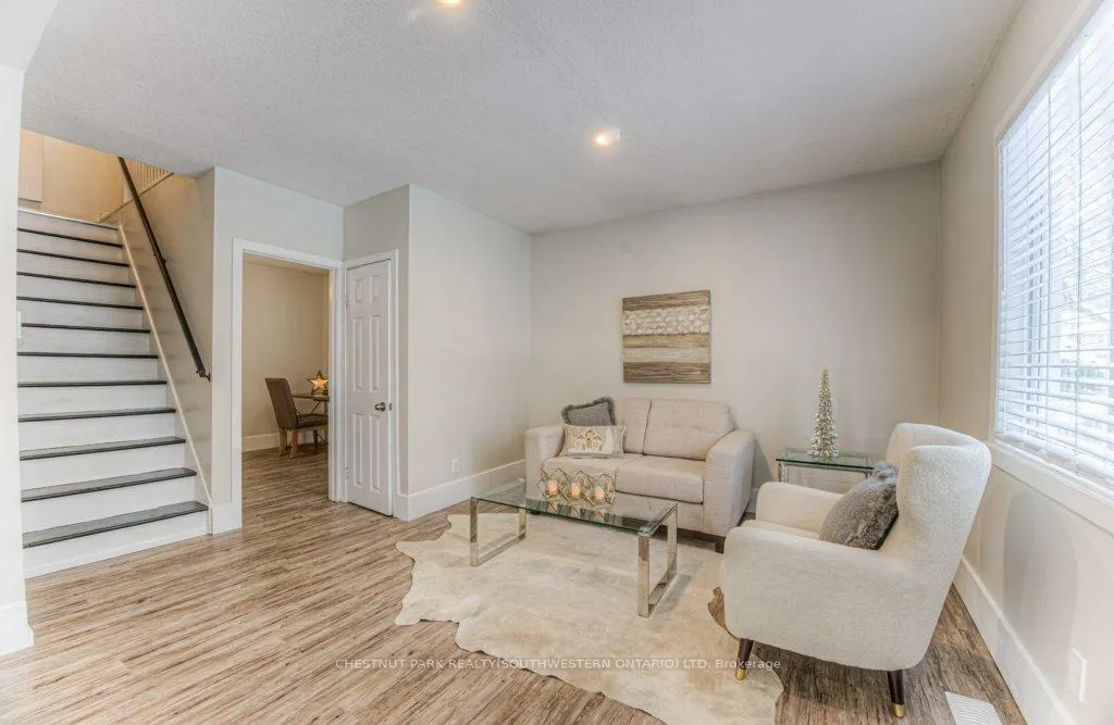 Photo 7 of 43 Barclay Avenue, Kitchener — HOMEH