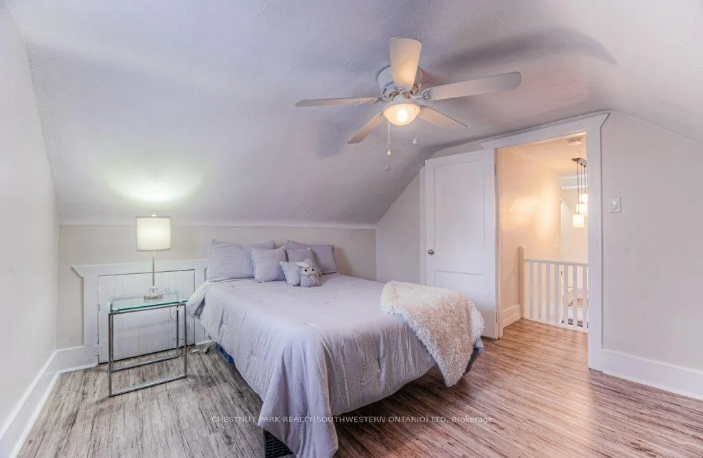 Photo 18 of 43 Barclay Avenue, Kitchener — HOMEH