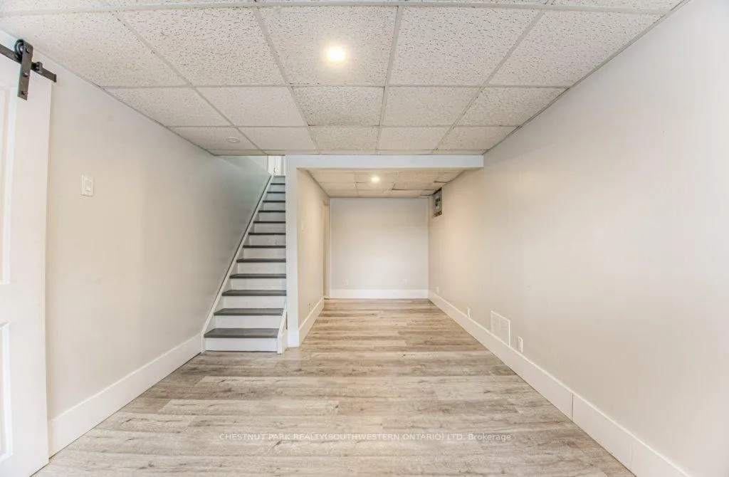 Photo 21 of 43 Barclay Avenue, Kitchener — HOMEH