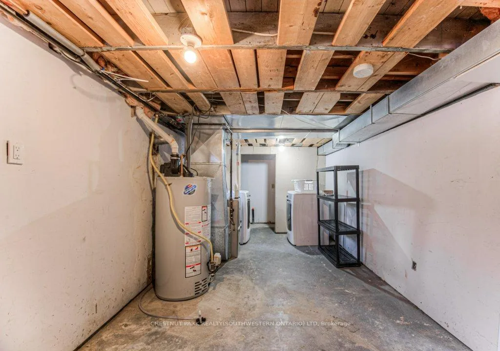 Photo 25 of 43 Barclay Avenue, Kitchener — HOMEH