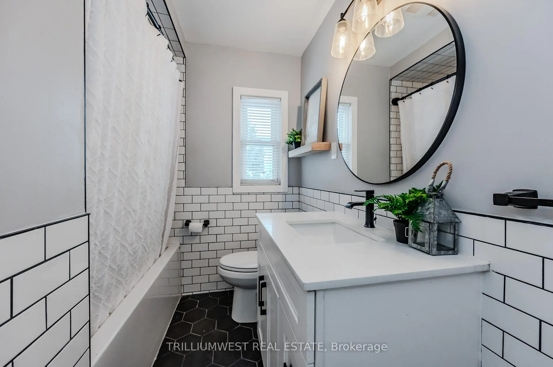Photo 16 of 196 Edwin Street, Waterloo — HOMEH