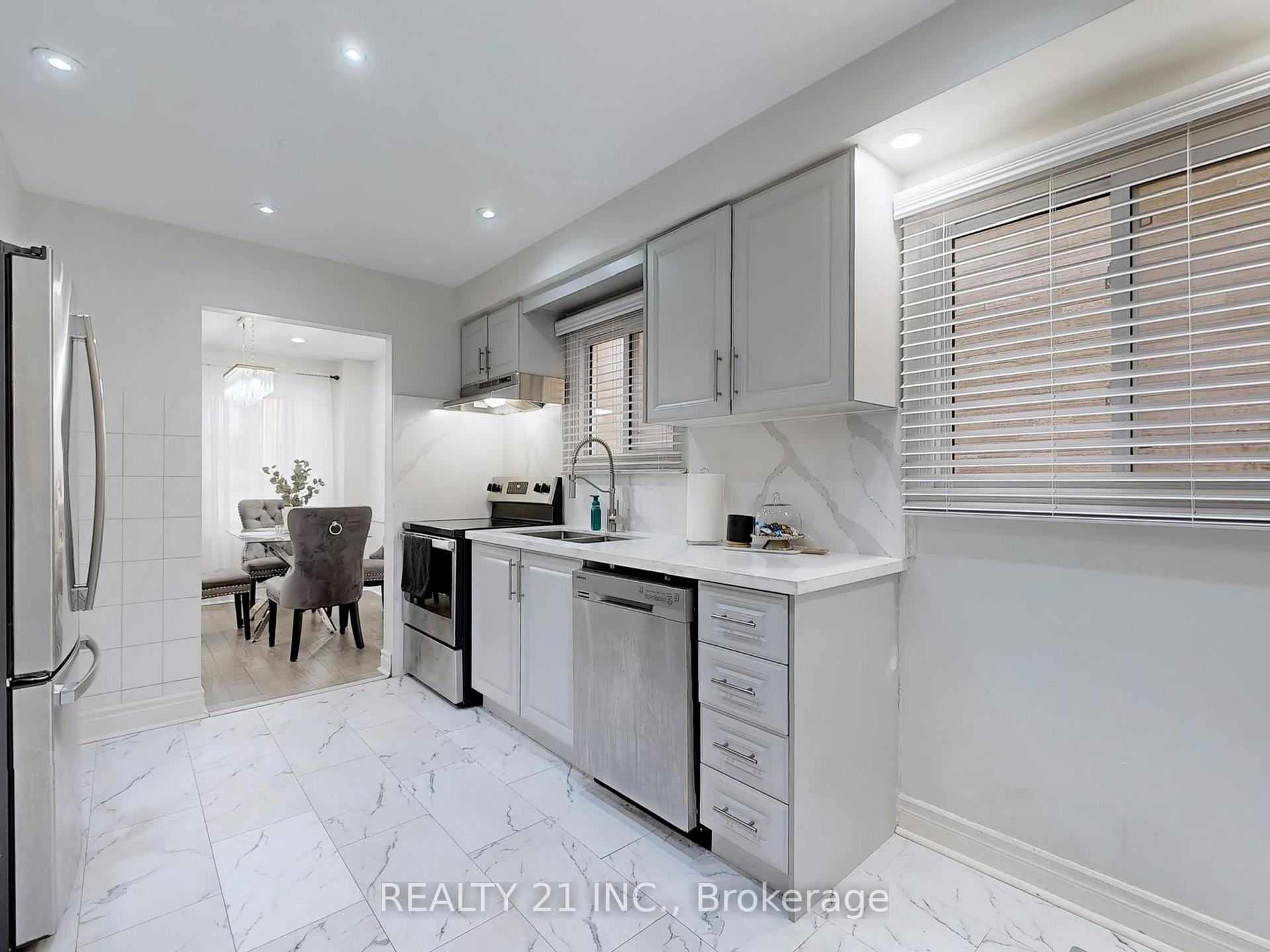 Photo 10 of 12 Raine Drive, Ajax, Central — HOMEH