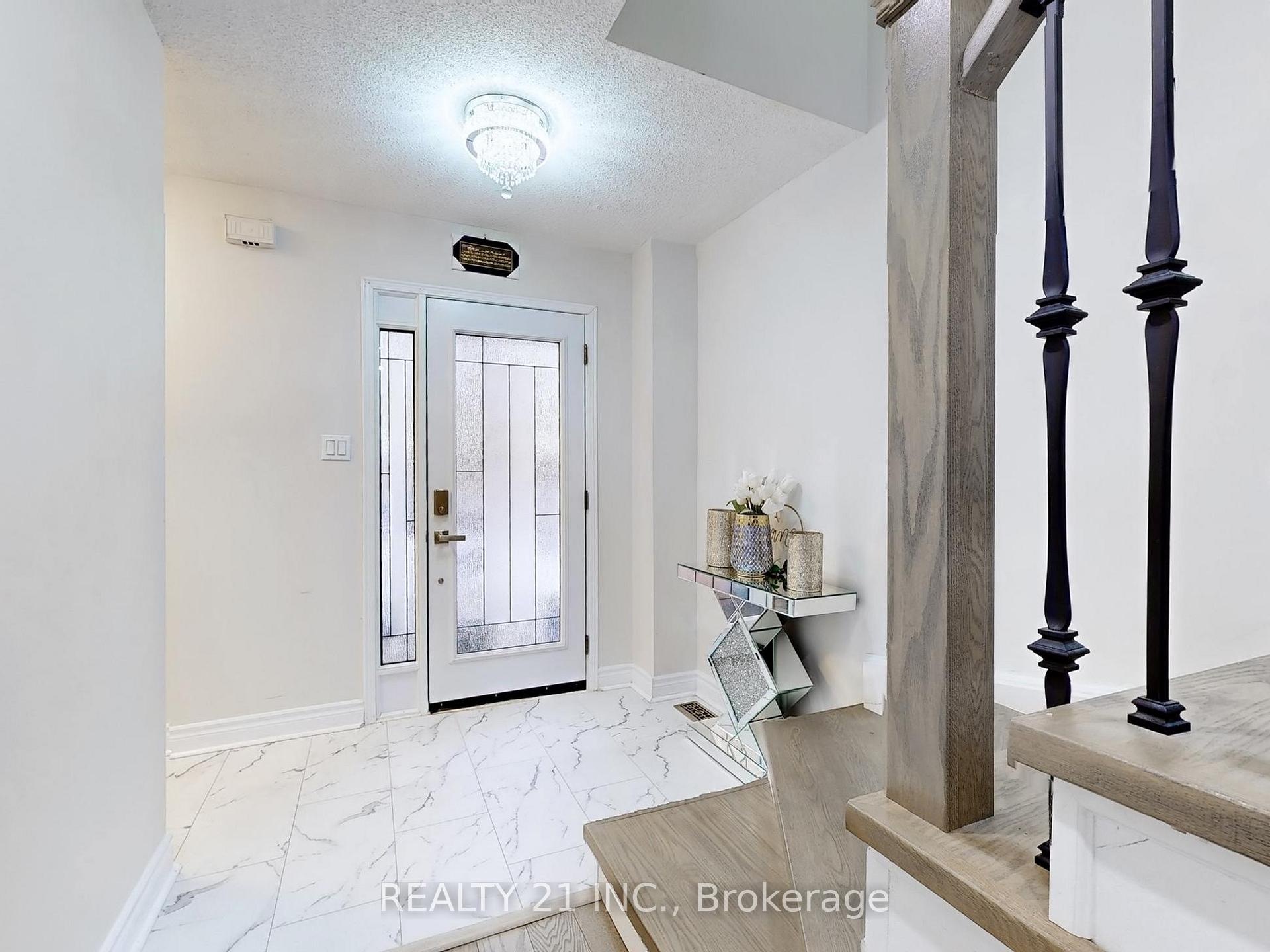 Photo 13 of 12 Raine Drive, Ajax, Central — HOMEH