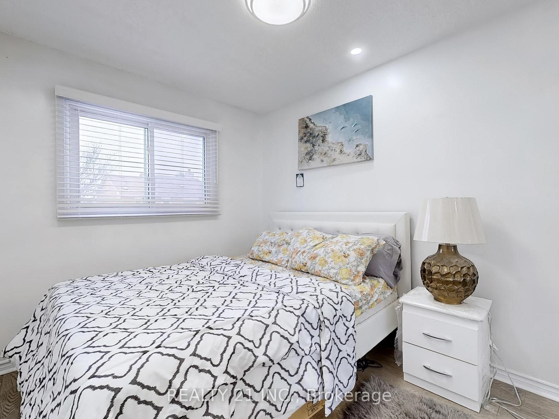 Photo 18 of 12 Raine Drive, Ajax, Central — HOMEH