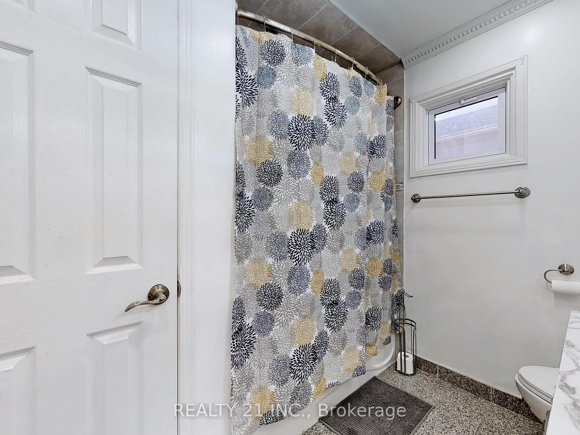Photo 24 of 12 Raine Drive, Ajax, Central — HOMEH