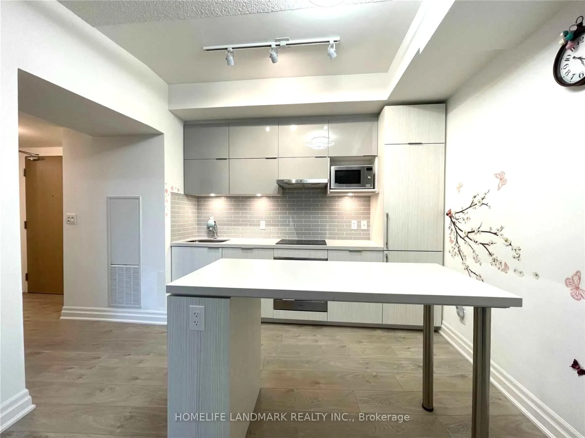 Photo 6 of Unit A930, 10 Rouge Valley Drive, Markham, Unionville — HOMEH