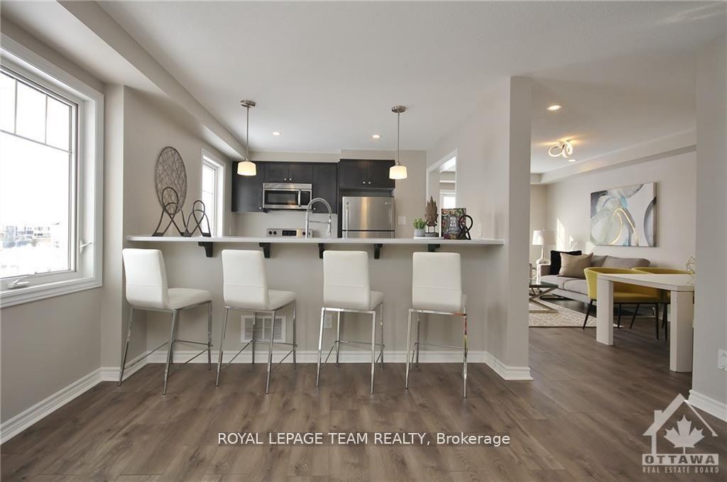 Photo 5 of 273 Brassy Minnow Crescent, Ottawa, Barrhaven - Half Moon Bay — HOMEH
