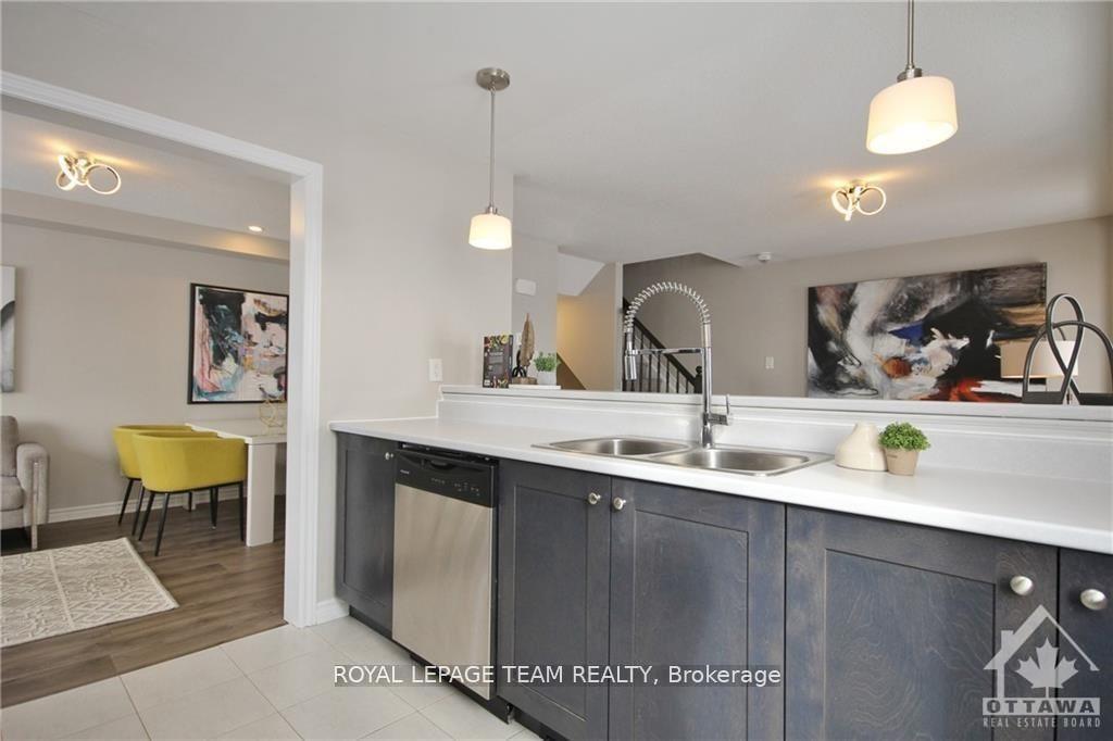 Photo 11 of 273 Brassy Minnow Crescent, Ottawa, Barrhaven - Half Moon Bay — HOMEH