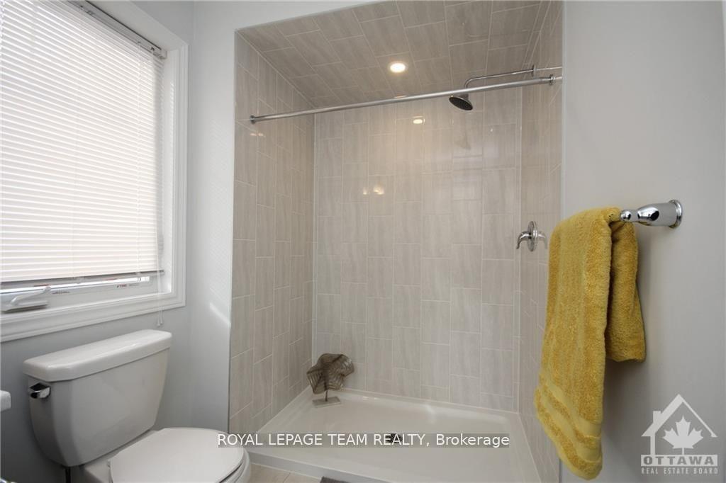Photo 16 of 273 Brassy Minnow Crescent, Ottawa, Barrhaven - Half Moon Bay — HOMEH