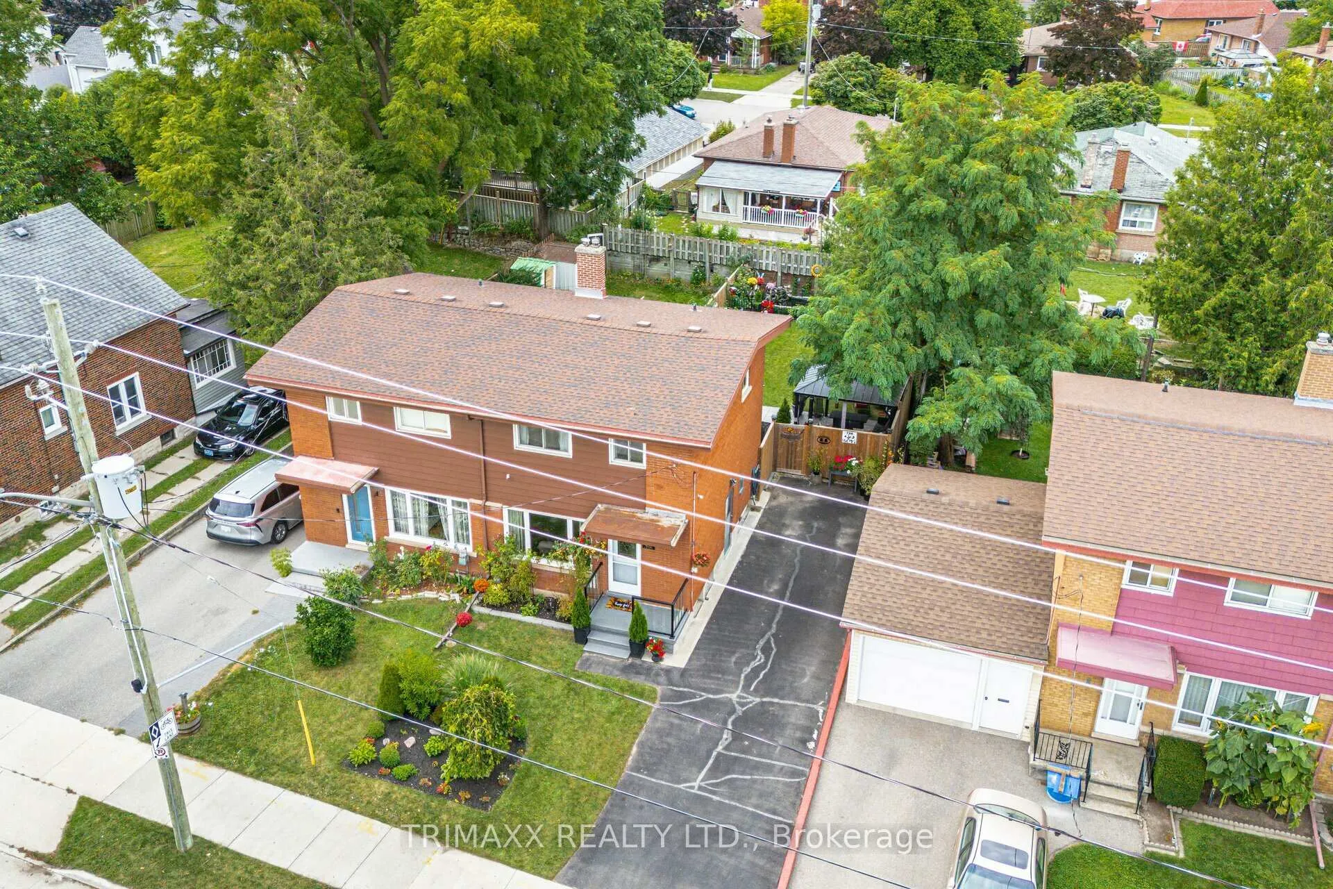 Photo 2 of 452 Ottawa Street S, Kitchener — HOMEH