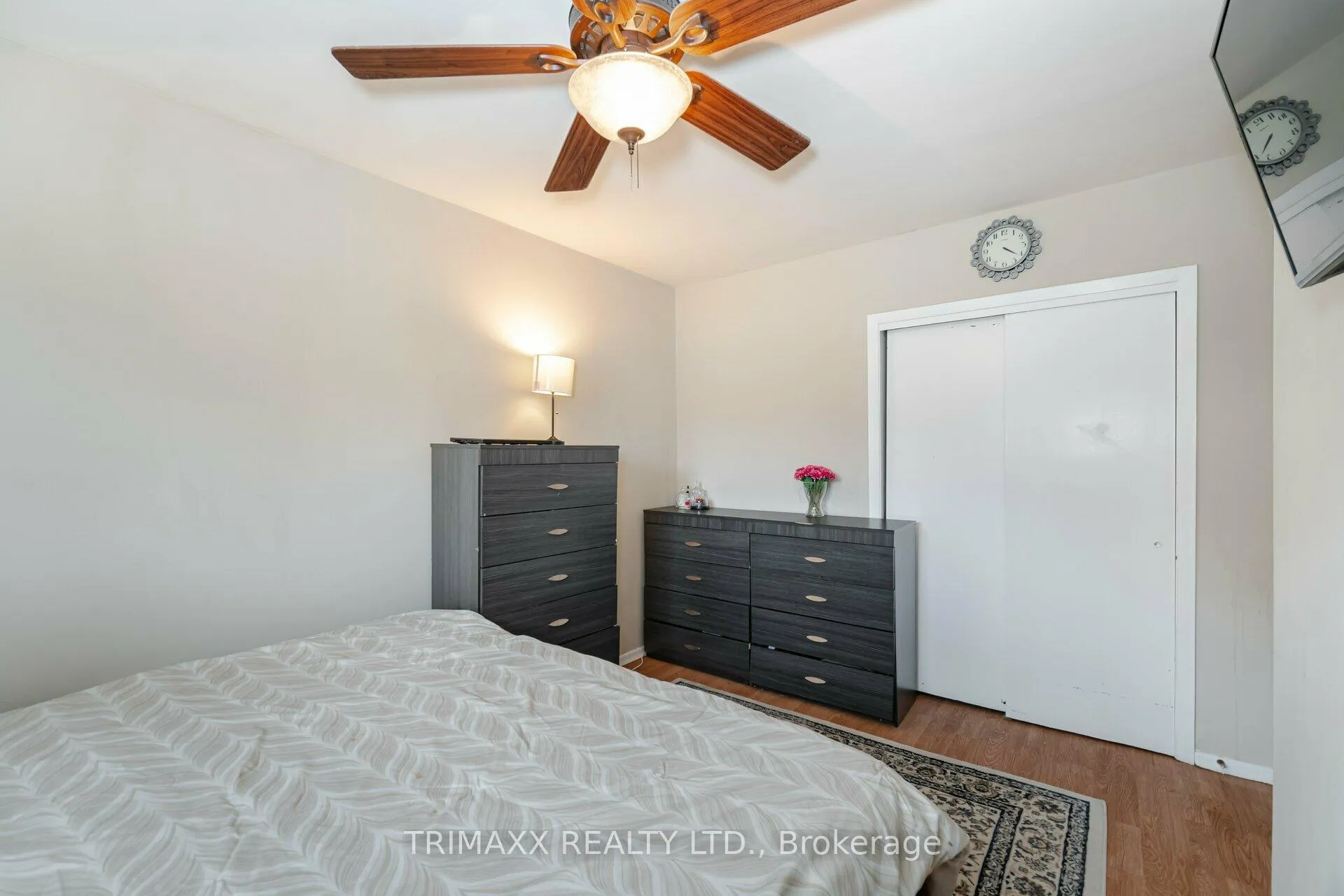 Photo 19 of 452 Ottawa Street S, Kitchener — HOMEH