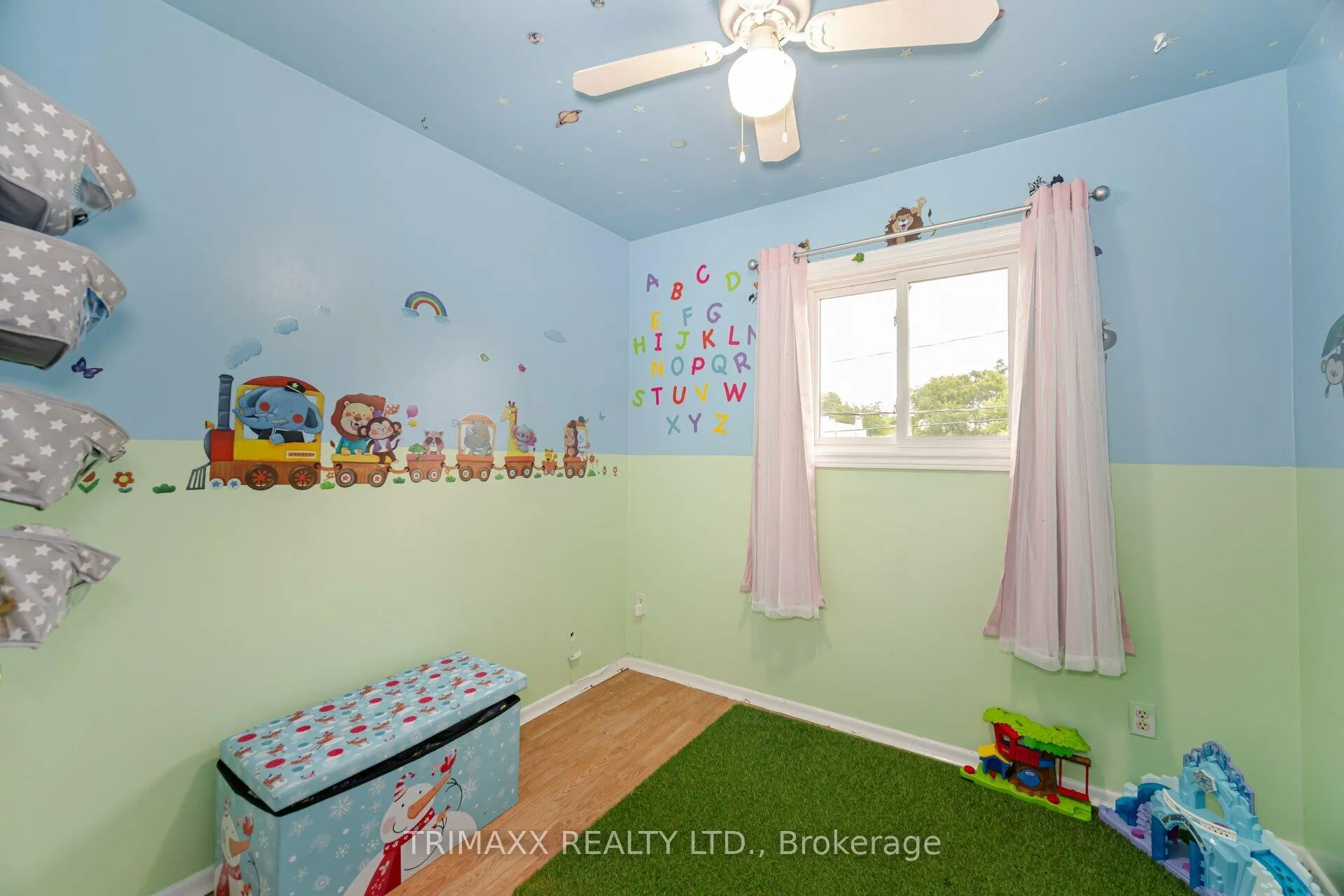 Photo 22 of 452 Ottawa Street S, Kitchener — HOMEH