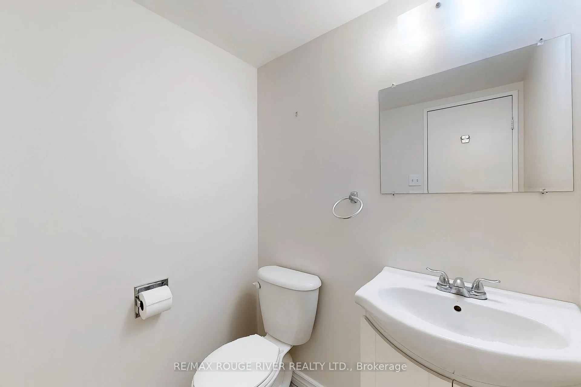Photo 9 of Unit 1407, 1210 Radom Street, Pickering, Bay Ridges — HOMEH