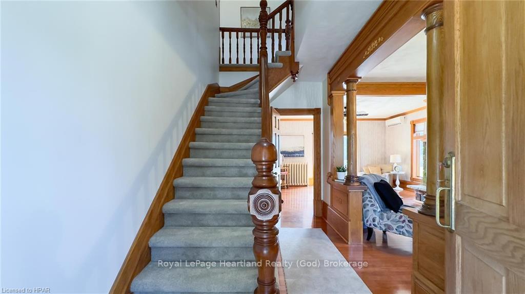 Photo 17 of 123 Elgin Avenue W, Goderich, Goderich (Town) — HOMEH