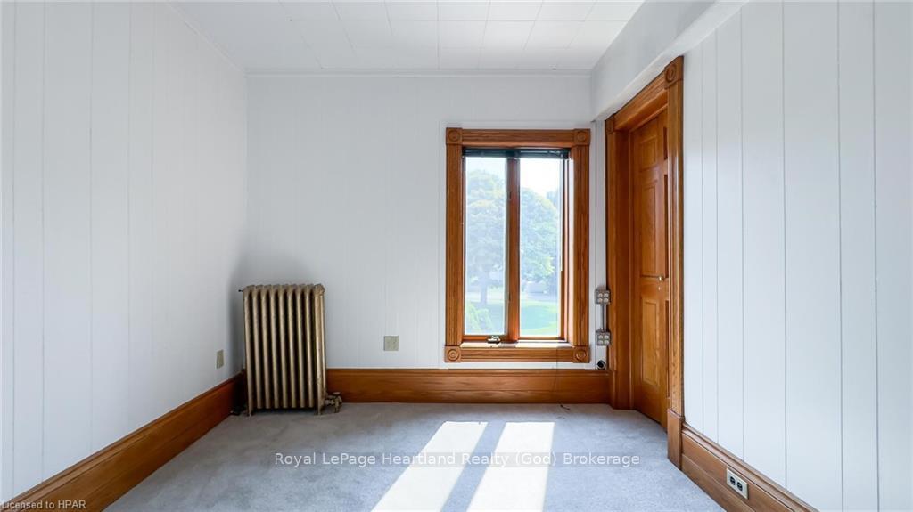 Photo 24 of 123 Elgin Avenue W, Goderich, Goderich (Town) — HOMEH