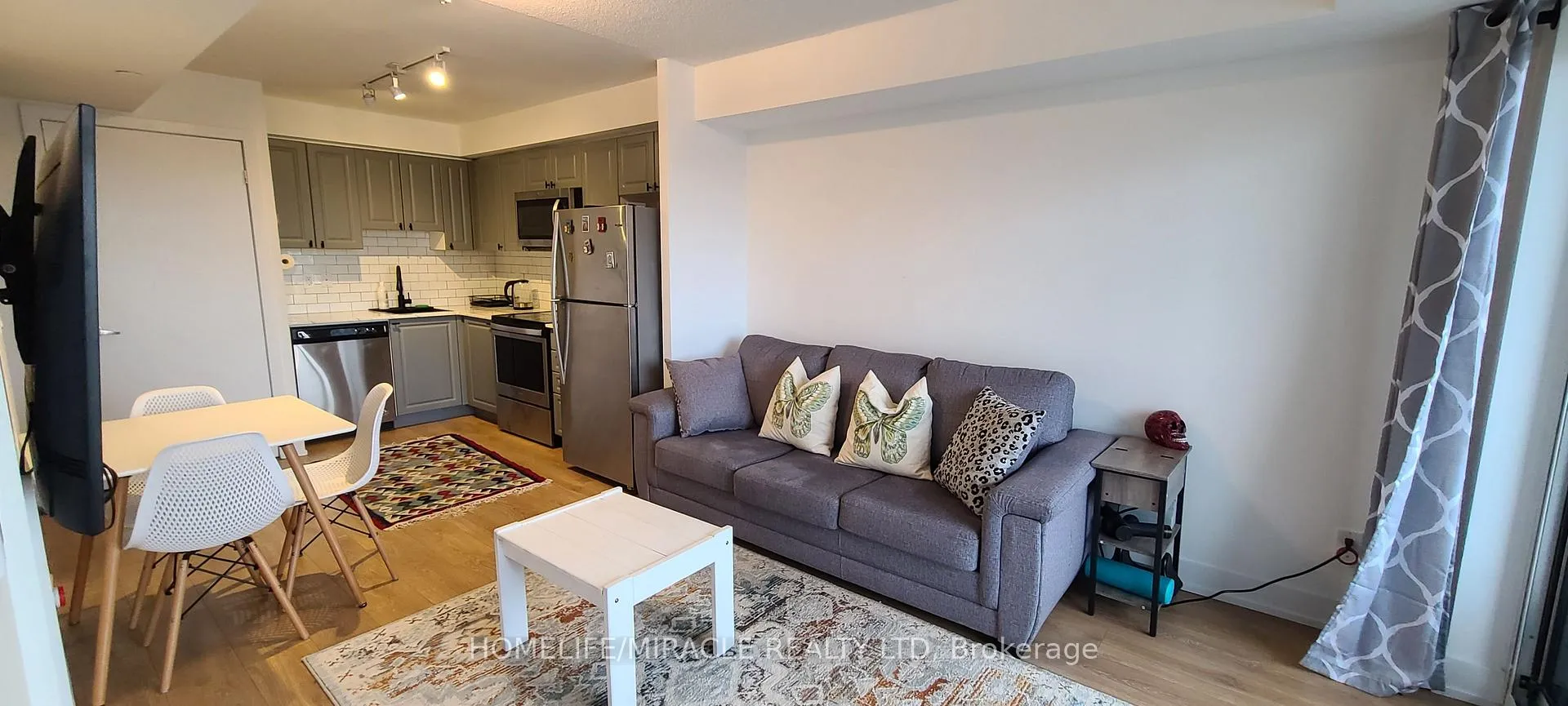 Photo 1 of Unit 901, 1255 Bayly Street, Pickering, Bay Ridges — HOMEH