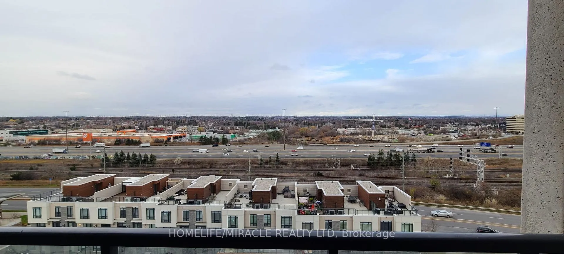 Photo 9 of Unit 901, 1255 Bayly Street, Pickering, Bay Ridges — HOMEH