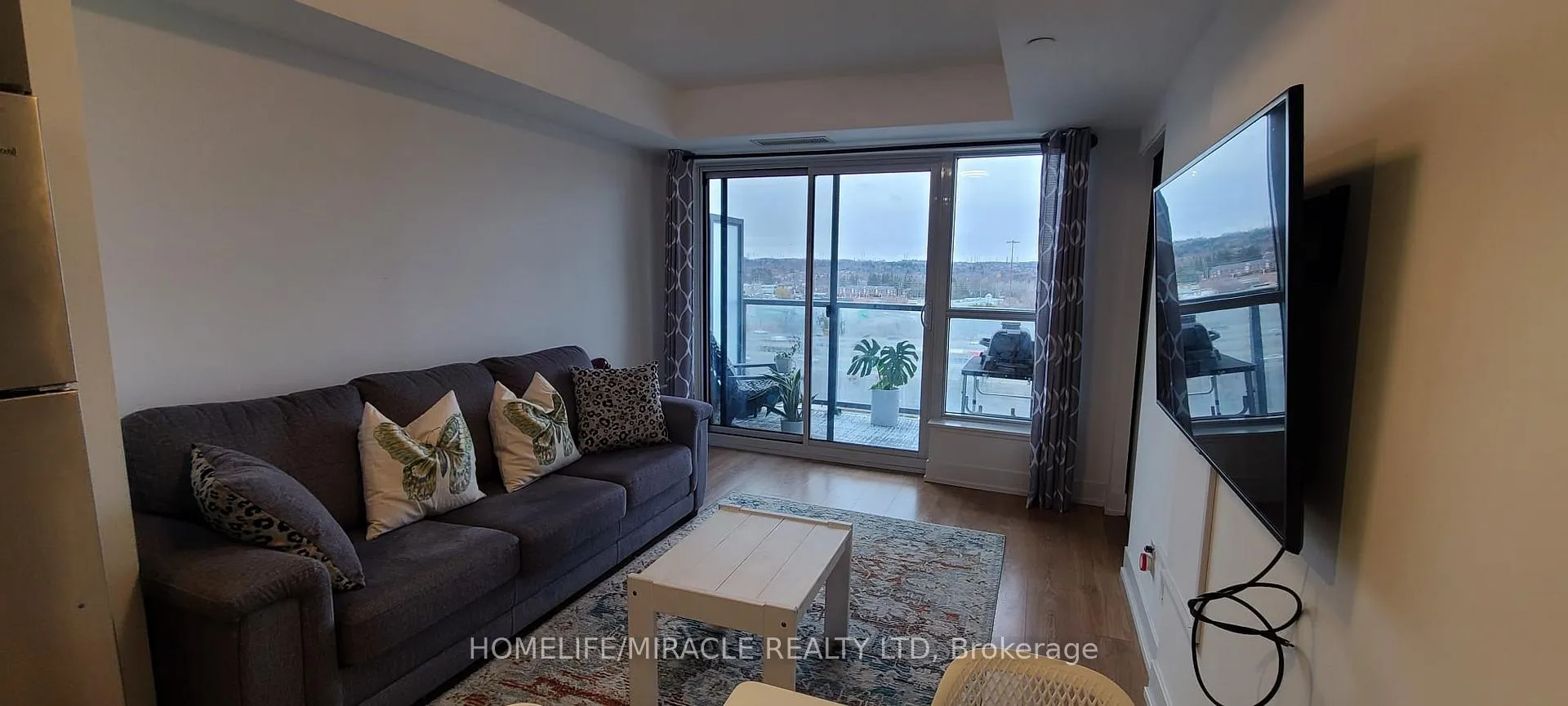 Photo 13 of Unit 901, 1255 Bayly Street, Pickering, Bay Ridges — HOMEH
