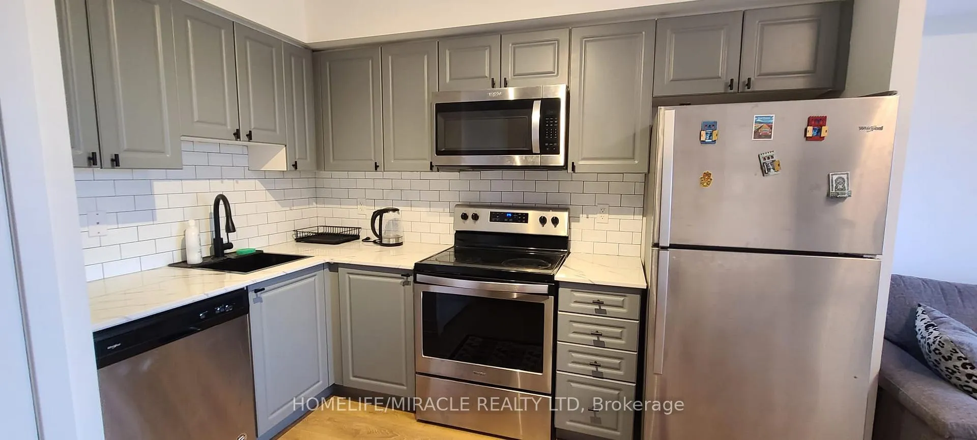 Photo 16 of Unit 901, 1255 Bayly Street, Pickering, Bay Ridges — HOMEH