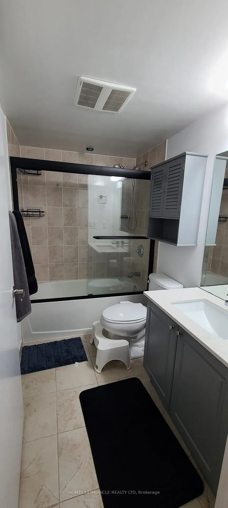 Photo 21 of Unit 901, 1255 Bayly Street, Pickering, Bay Ridges — HOMEH