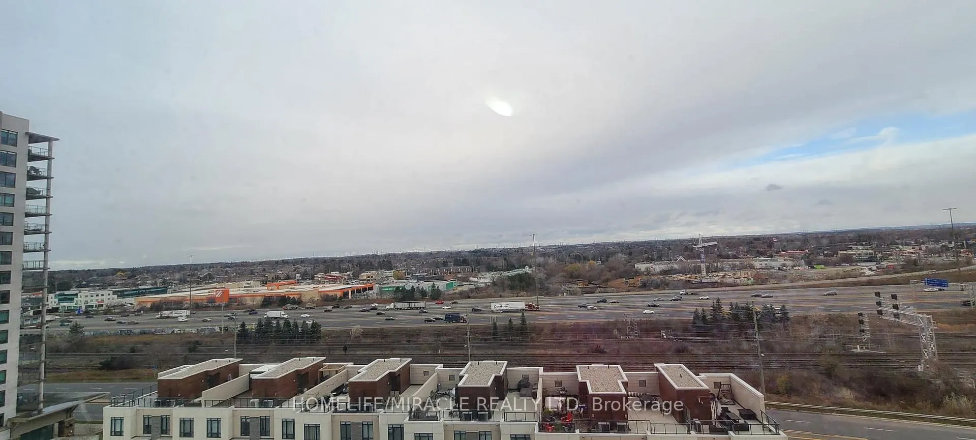 Photo 24 of Unit 901, 1255 Bayly Street, Pickering, Bay Ridges — HOMEH