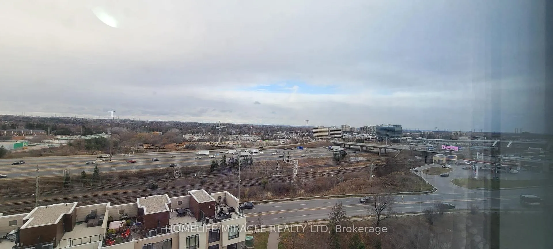 Photo 28 of Unit 901, 1255 Bayly Street, Pickering, Bay Ridges — HOMEH