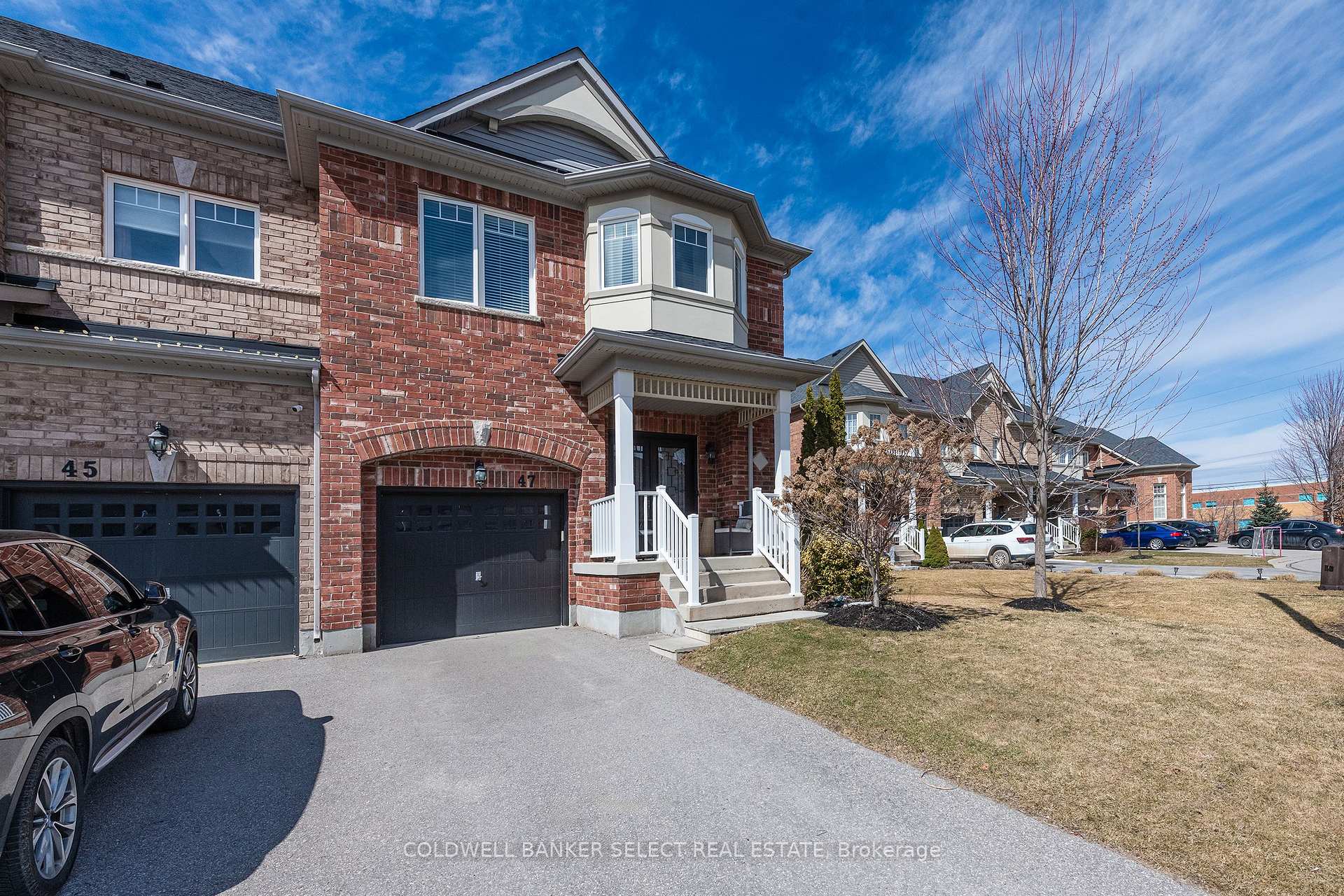 Photo 2 of 47 Mccardy Court, Caledon, Caledon East — HOMEH