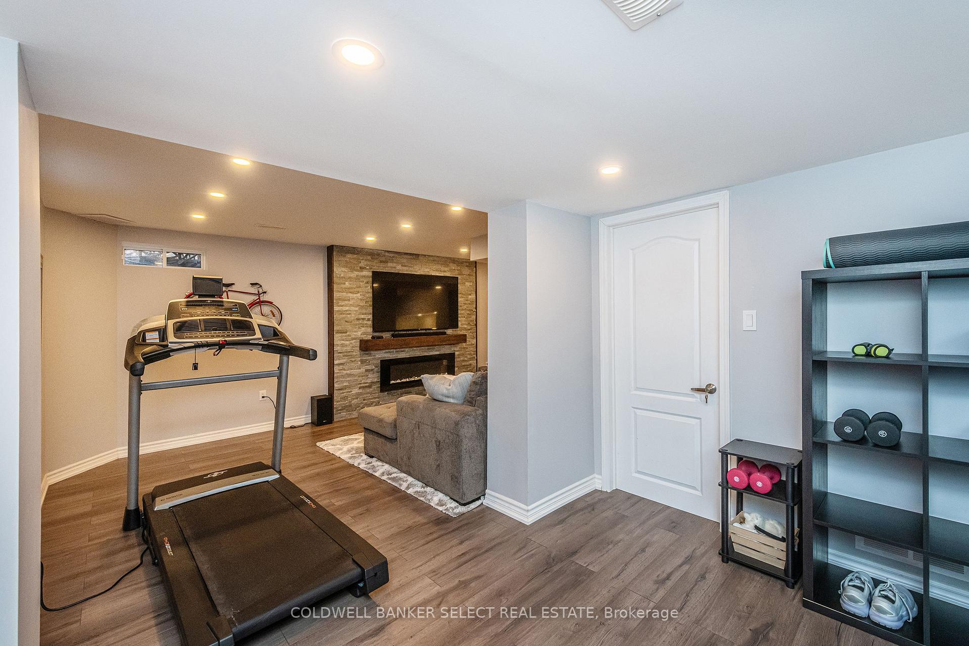 Photo 32 of 47 Mccardy Court, Caledon, Caledon East — HOMEH