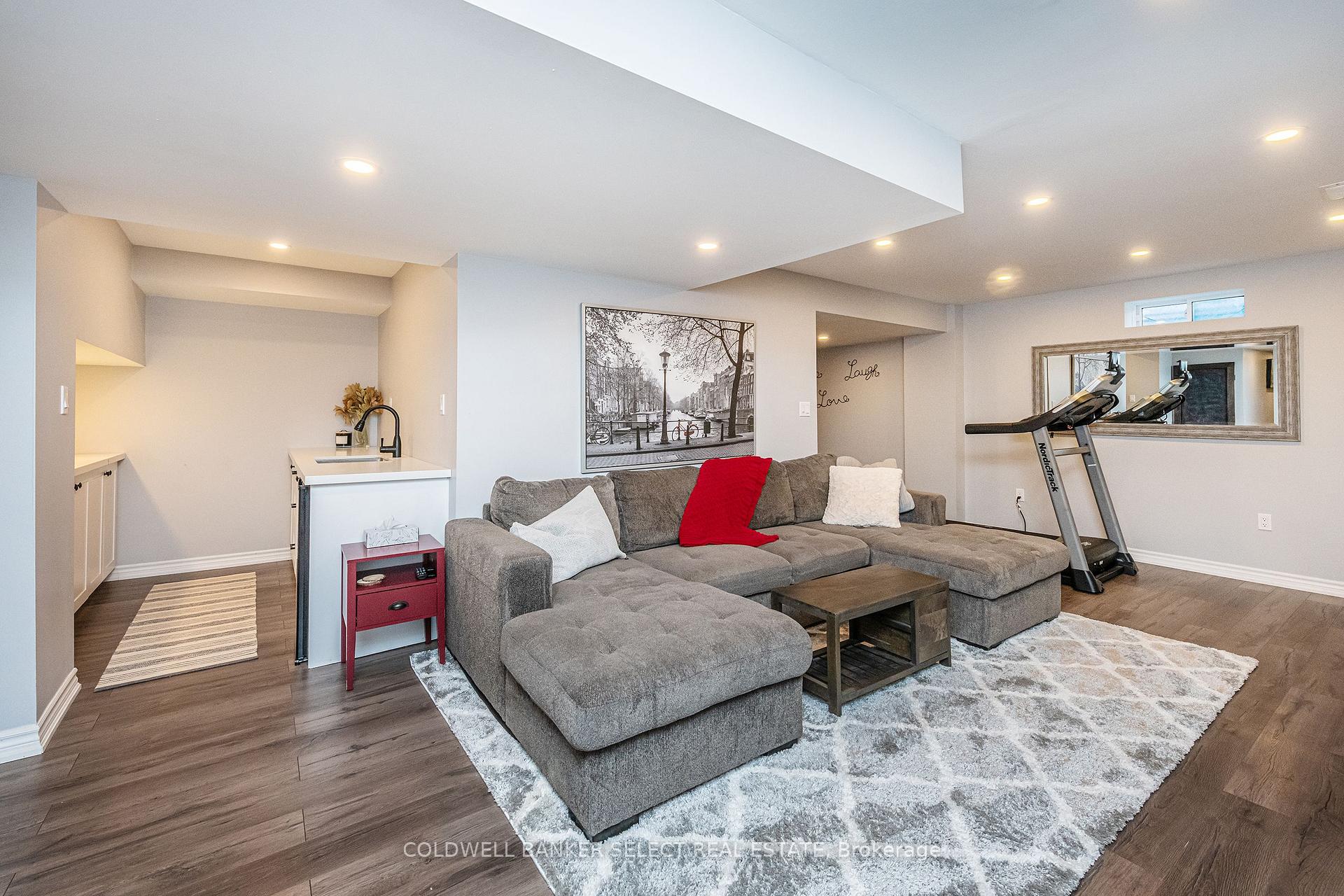 Photo 33 of 47 Mccardy Court, Caledon, Caledon East — HOMEH