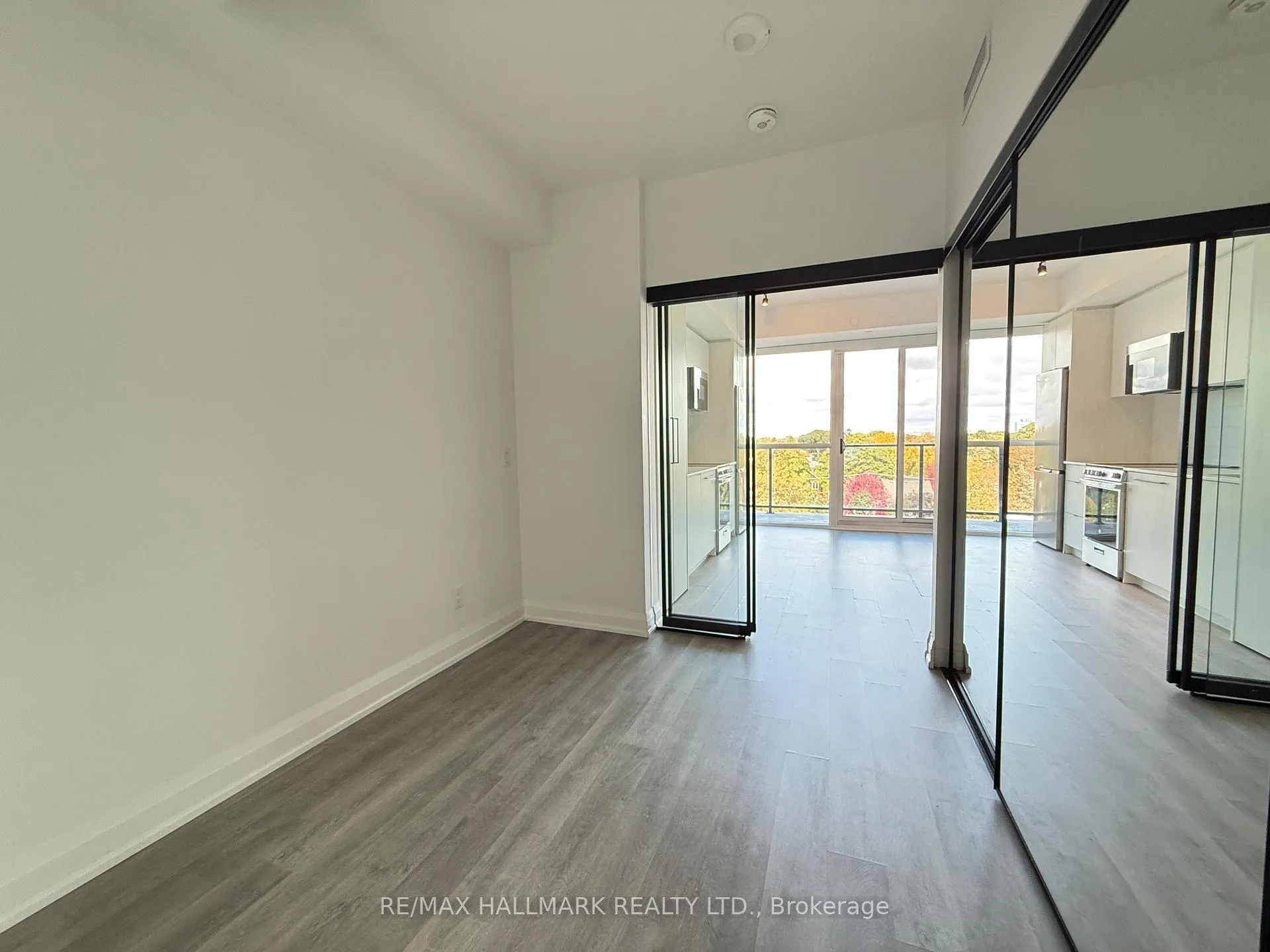 Photo 8 of Unit 606, 2369 Danforth Avenue, Toronto, East End-Danforth — HOMEH