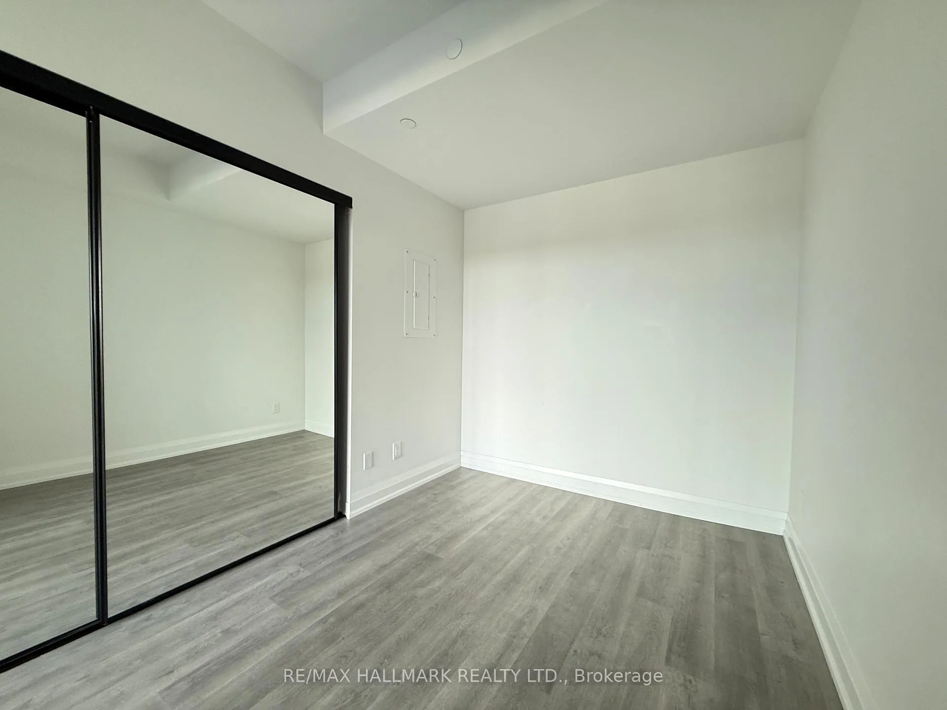 Photo 10 of Unit 606, 2369 Danforth Avenue, Toronto, East End-Danforth — HOMEH