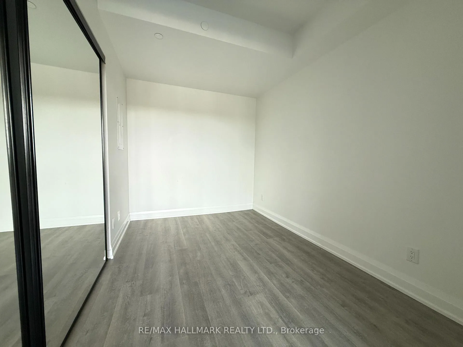 Photo 11 of Unit 606, 2369 Danforth Avenue, Toronto, East End-Danforth — HOMEH