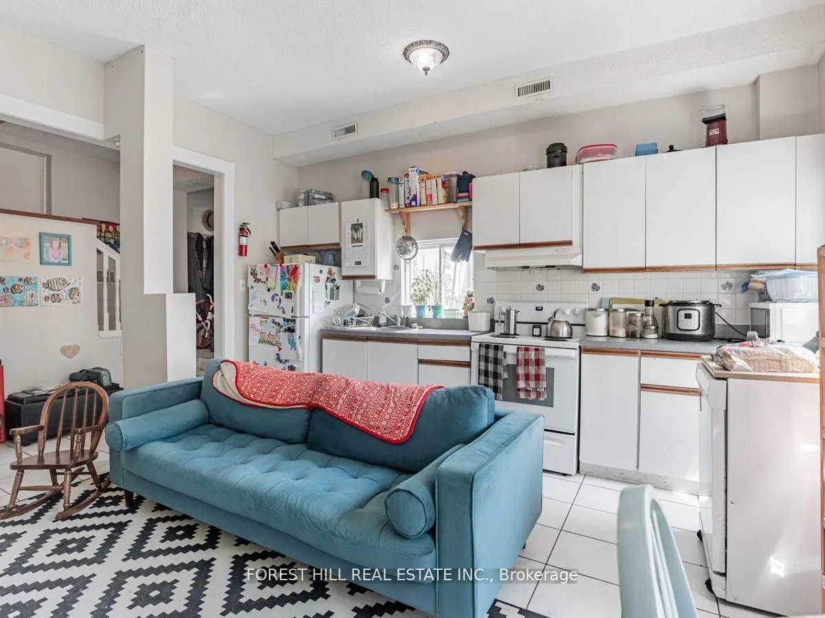 Photo 16 of 362 Northcliffe Boulevard, Toronto, Oakwood Village — HOMEH