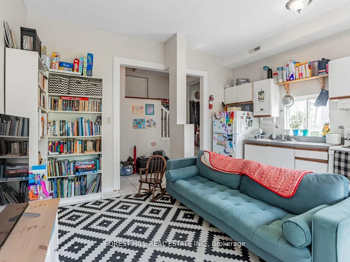 Photo 17 of 362 Northcliffe Boulevard, Toronto, Oakwood Village — HOMEH