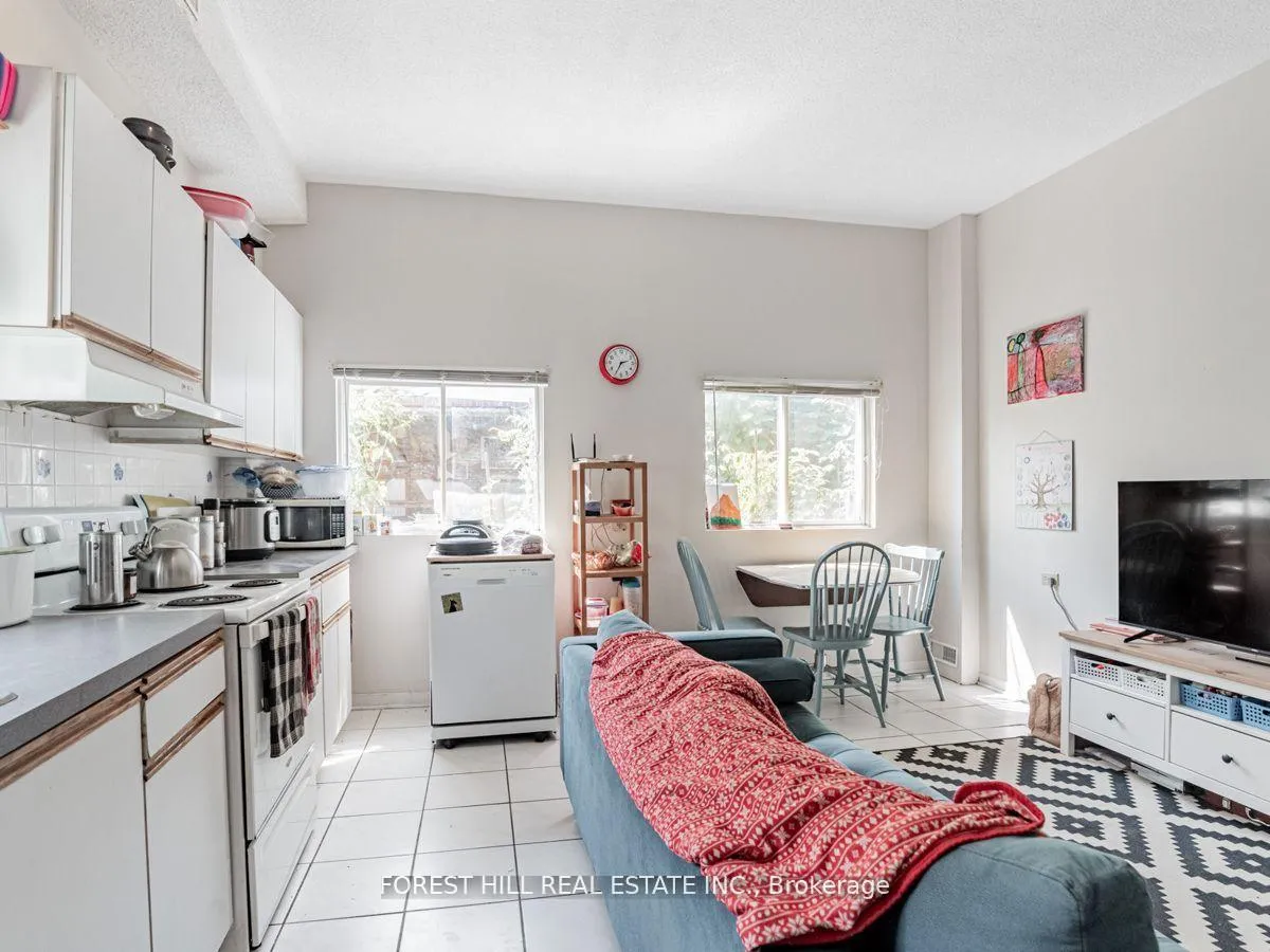 Photo 18 of 362 Northcliffe Boulevard, Toronto, Oakwood Village — HOMEH