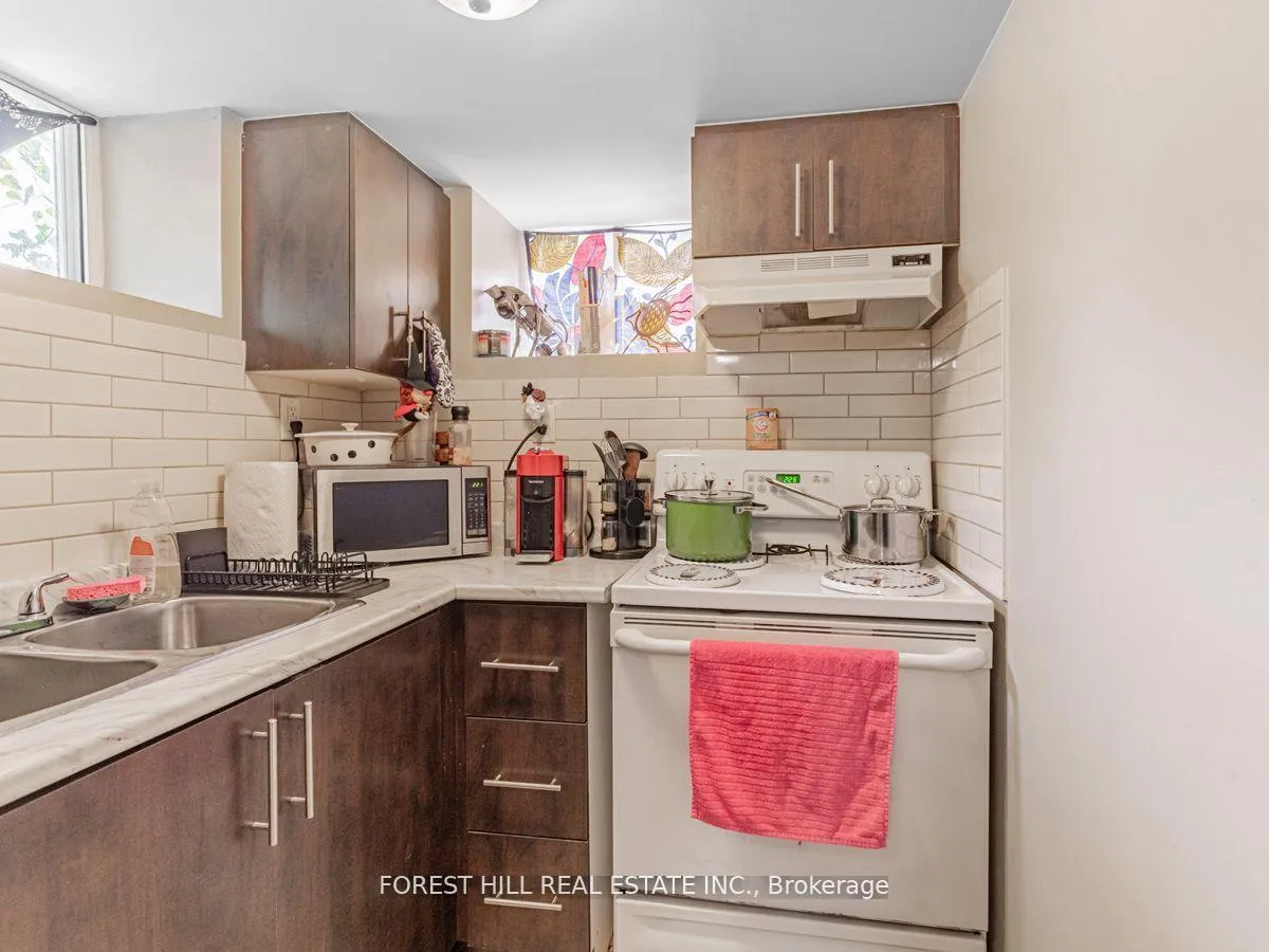 Photo 24 of 362 Northcliffe Boulevard, Toronto, Oakwood Village — HOMEH