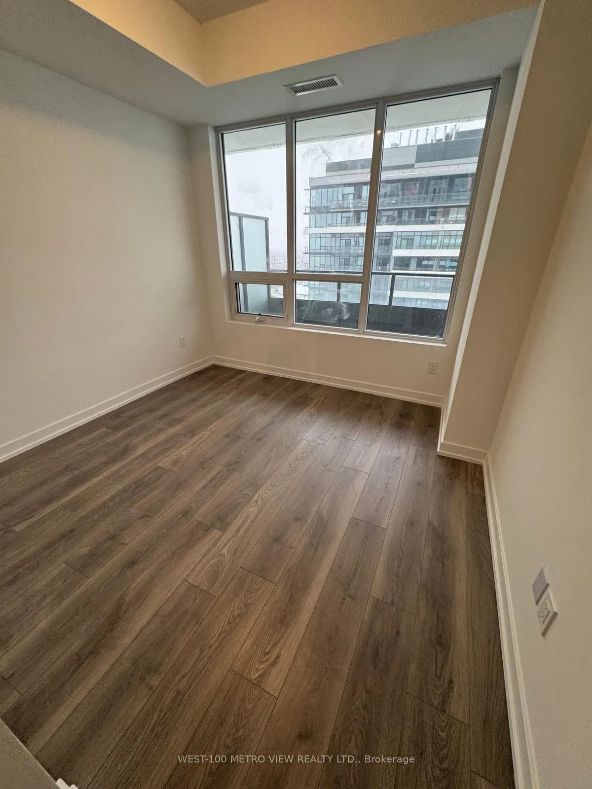 Photo 5 of Unit 2605, 1435 Celebration Drive, Pickering, Bay Ridges — HOMEH